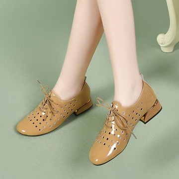 平底單鞋女低跟春夏款透氣鏤空女鞋2024年春季新款深口粗跟小皮鞋