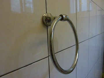 毛巾環毛巾架擦手架擦手巾/抹布/毛巾架無痕貼掛勾廚房浴室收納架（須釘孔）