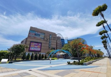 近夢時代.興仁國中旁 正街.方正待整理透天｜高雄市前鎮區鎮昌街