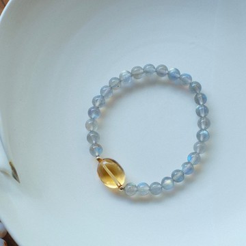 Emerald gift。拈翠 - 極品彩光拉長石手串+黃水晶主珠