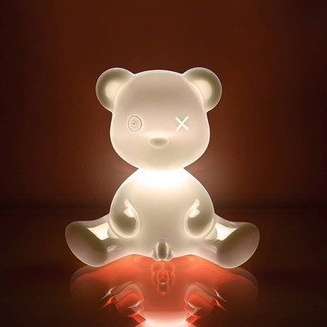 【品味時尚】QEEBOO 泰迪男孩造型燈