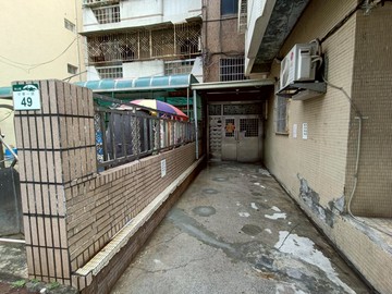 降降降行情價明誠中學三面採光通風電梯華廈｜高雄市鼓山區中華一路