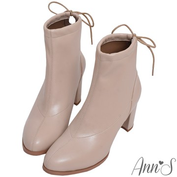 🧨開運專區最高現折2026🧨Ann’S 維多利亞-後綁帶素面彈力皮革高跟短靴7cm-杏(版型偏大)