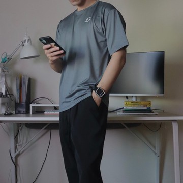 AllConf系列 半落肩休閒訓練短袖上衣 - 碳深灰