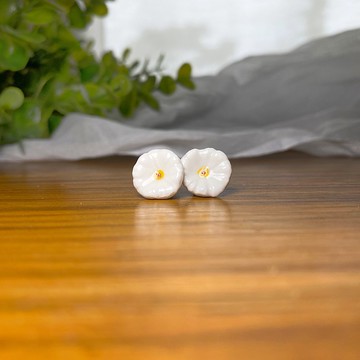 可愛花卉圖案手工陶瓷耳環