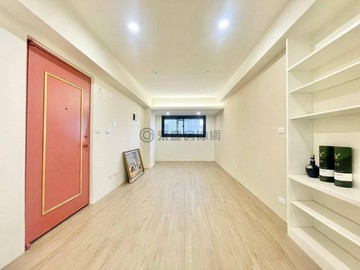 74號旁中興商圈全新整理美三房車位｜台中市大里區新義路