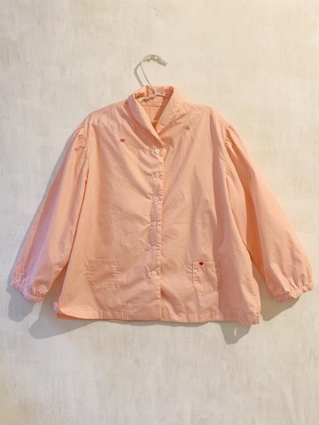 長袖襯衫--融入其中的紅點