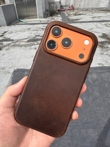 復古舊化養成頂級瘋馬皮 iPhone 17 18 Pro Max 手機殼
