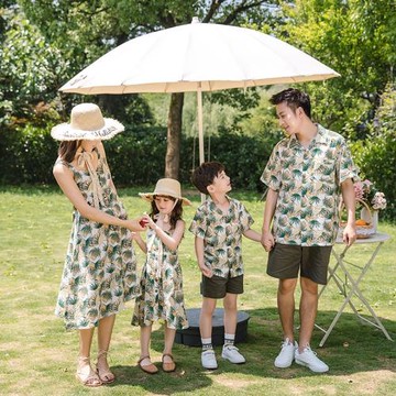 一家三口夏季海邊度假韓版親子裝