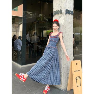 夏天巨好看的法式復古格子裙子連衣裙少女穿搭一字肩小個子長裙夏