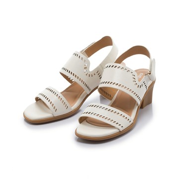 芯太軟 氣質鏤空一字帶粗中跟涼鞋 奶油 (2B3034)