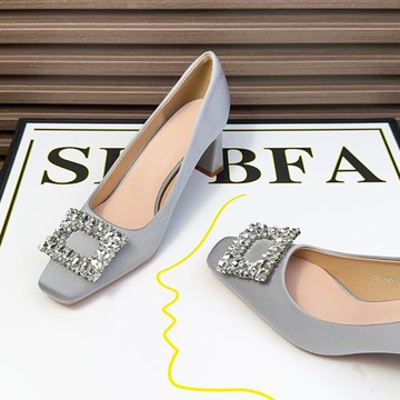 淺藍色禮服緞面方頭水鉆粗跟單鞋女2025年新款秋季高跟鞋