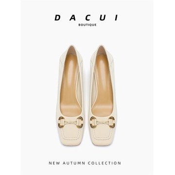 大崔女鞋甜美公主少女高跟鞋米白色方頭貓跟軟羊皮單鞋2025新款秋