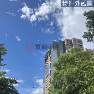 安泰登峰紅樹林捷運首排鋼骨廠辦登峰好風光｜新北市淡水區中正東路二段