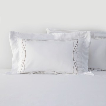 克萊歐雙色刺繡500織天絲歐式枕套2入 沙石白