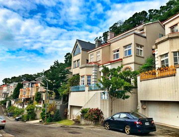 新竹山莊鄰近園區｜獨棟絕美車庫美別墅 車庫可停雙車｜新竹縣寶山鄉竹園路