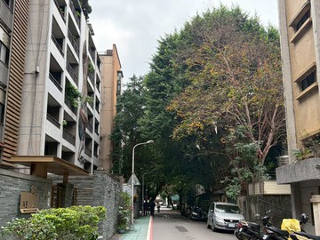 稀有釋出!海關商圈四房+坡平車位｜台北市大安區新生南路一段