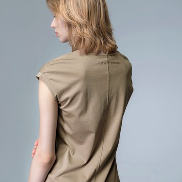 柔滑涼感小蓋袖上衣