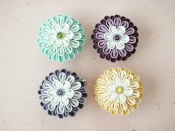 【新品】旋鈕作品用舊佈、胸針和髮飾製成，帶有日式糖果等W金屬配件，每天都可以使用