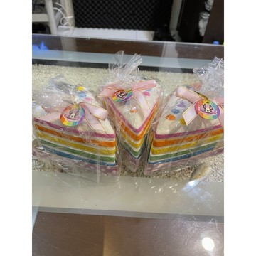 ［稀有軟軟已絕版］ 全新品 CHAWA 彩虹蛋糕 squishy 超慢回彈