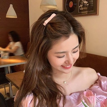 taoye♡ | 碎髮整理神器 髮卡 劉海頭髮夾子 頭飾 防滑髮梳插 梳子髮夾 劉海髮夾 甜美蝴蝶結碎髮夾
