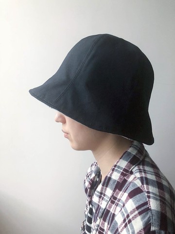 黑色漁夫帽