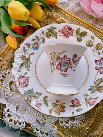 英國製Wedgwood 手繪古董花瓶庫存品完整手繪牡丹 花瓶花器