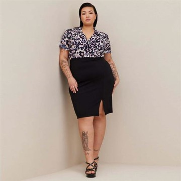 大碼女裝2023夏季新款收腰休閑包臀裙子胖妹妹修身顯瘦V領連衣裙