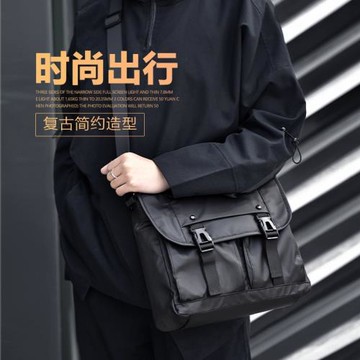 郵差包復古斜挎包男大容量單肩挎包工裝休閑背包單肩斜跨包胸前包