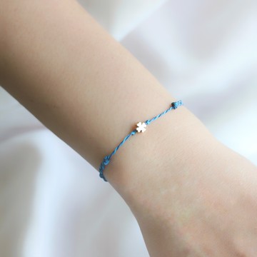 【One N Only】幸運草 蠟線手環花盒禮（生日、情人節、畢業、母親、聖誕節禮物）