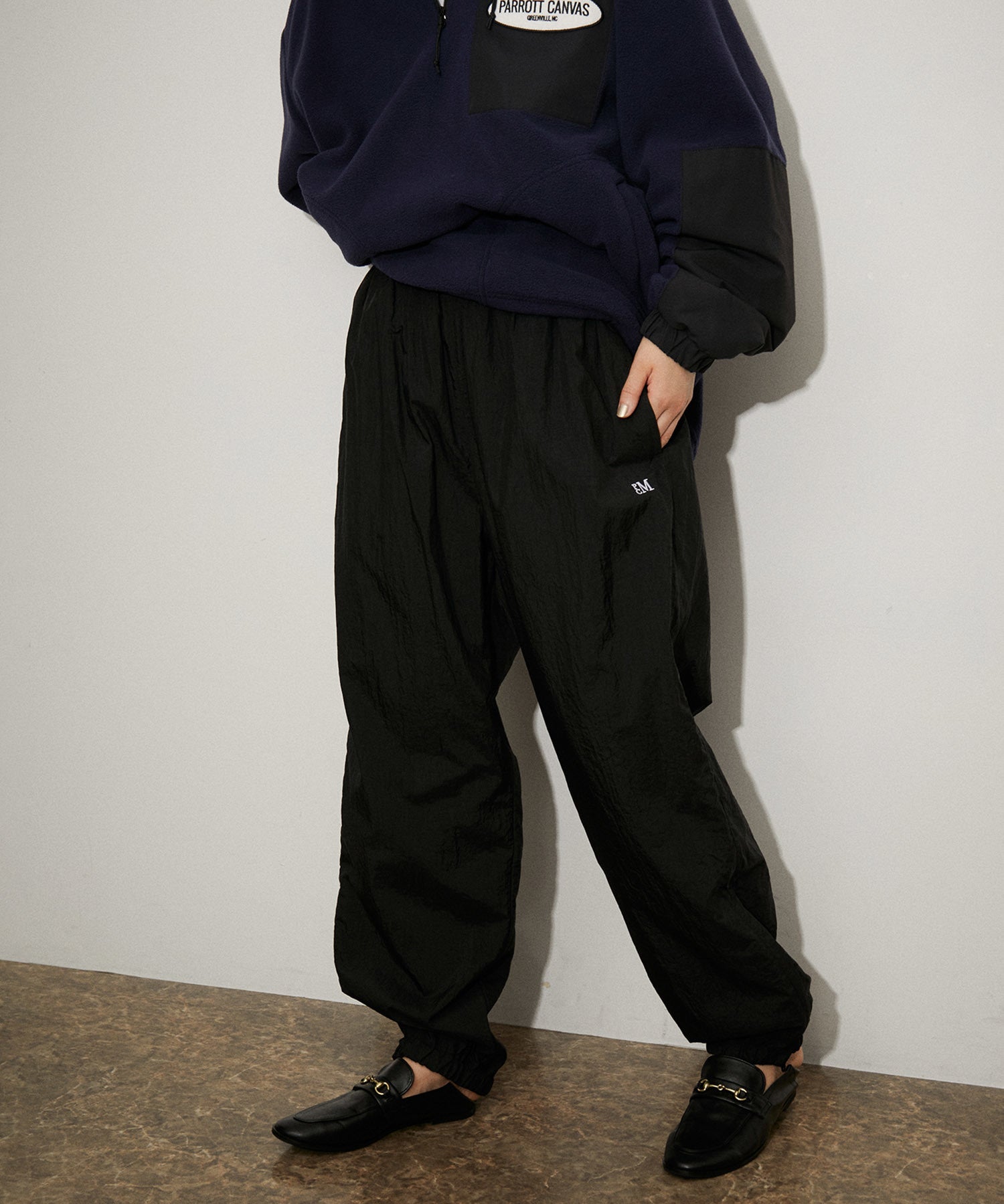 アダム エ ロペ ファム/【PARROTT CANVAS】PCM NYLON EASY PANTS