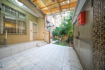 衛武營大面寬有庭院好停車公寓一樓｜高雄市苓雅區武仁街