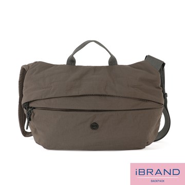 iBrand 輕量大口袋側背包 斜背包 防潑水尼龍(多色任選)