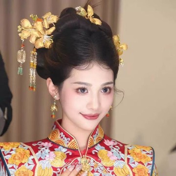 ⭐全場免運⭐ 新娘頭飾 皇冠 中式秀禾新娘秀禾服頭飾古典新款龍鳳金色步搖髮飾髮簪結婚配飾