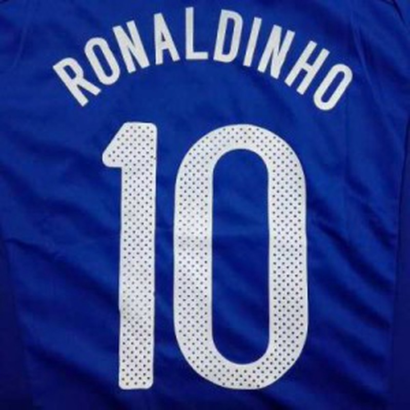 子供用 K049 18 ブラジル Ronaldinho 10 ロナウジーニョ 青 ゲームシャツ パンツ付 サッカー キッズ ジュニア ユニフォーム 上下セット 通販 Lineポイント最大1 0 Get Lineショッピング