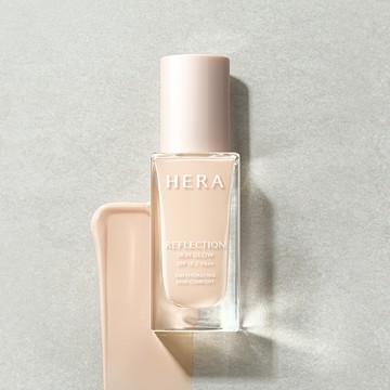HERA Reflection Skin Glow Foundation (8 Shades)