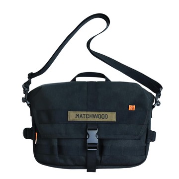 Matchwood Army郵差包 5.9L容量 560D防水尼龍  34 x 25 x 7cm  黑色