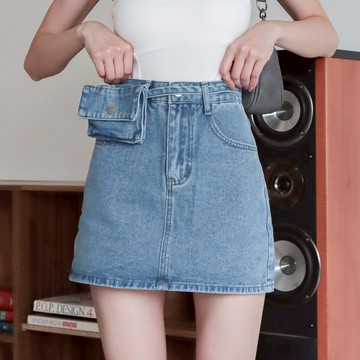 單釦拉鍊A字牛仔短裙(附綁帶+腰包) JJ328142【現貨】