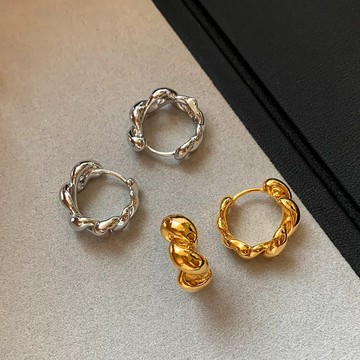 初見家💕歐美風金色麻花耳環女 扭曲圈圈金屬耳扣女 金色耳環