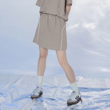 OB嚴選中大尺碼-涼感抗UV撞色滾邊冰河系防曬短裙《CA3233》