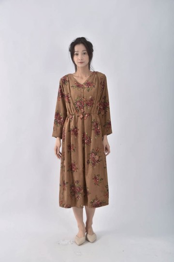 (M) yecca vecca花紋棕色洋裝
