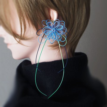 單邊耳骨夾 花迴旋・漂