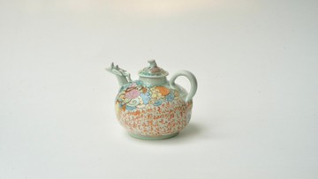 李大翙手繪影青瑞獸執壺