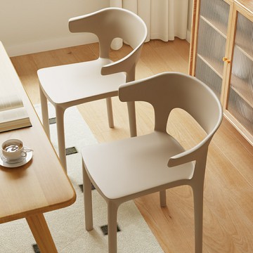 現代餐椅簡約家用餐桌塑料椅子小戶型靠背凳子咖啡廳可疊放扶手椅