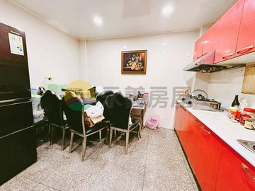 大里塗城中興商圈臨路傳家金雞母透店｜台中市大里區中興路一段