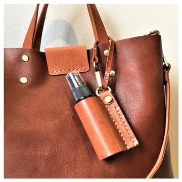 梨花HaNA X粹革職人防疫小物．20ML手作皮革隨身酒精消毒水瓶掛包包．送禮極佳