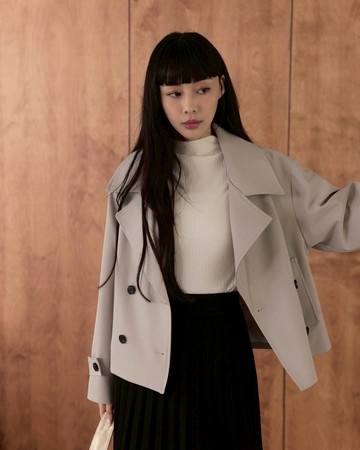 莫蘭迪修飾款翻領風衣外套