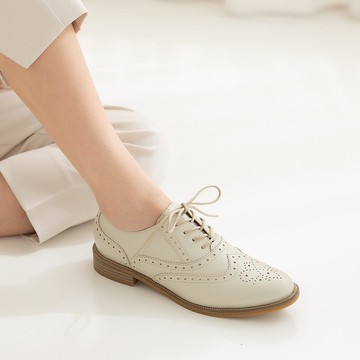 復古雕花牛津鞋-白臘木