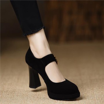 熊大叔女鞋8.5cm~新款單鞋防水臺優雅全皮羊猄皮增高粗跟高跟黑色