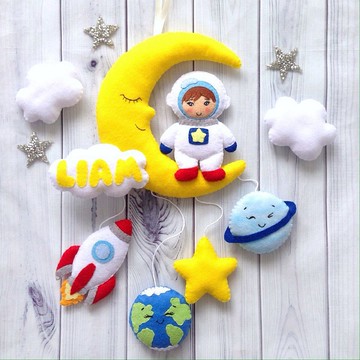 定制太空月亮個性化嬰兒床吊墜太陽系裝飾毛氈男孩宇航員牆嬰兒房